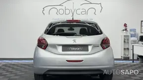 Peugeot 208 1.2 PureTech Allure de 2018