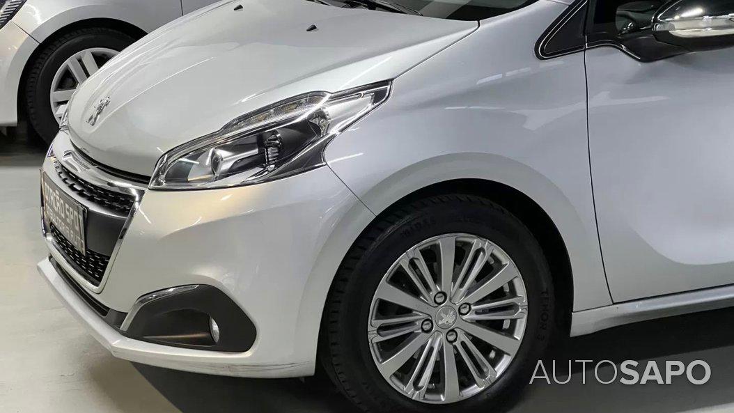 Peugeot 208 1.2 PureTech Allure de 2018