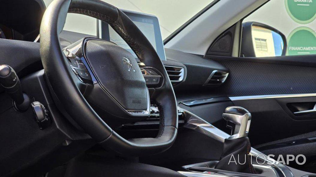 Peugeot 3008 1.5 BlueHDi Active de 2020