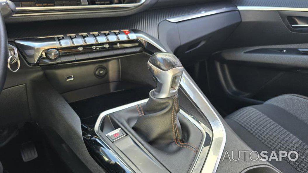 Peugeot 3008 1.5 BlueHDi Active de 2020