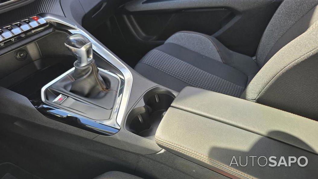Peugeot 3008 1.5 BlueHDi Active de 2020