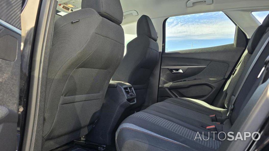 Peugeot 3008 1.5 BlueHDi Active de 2020