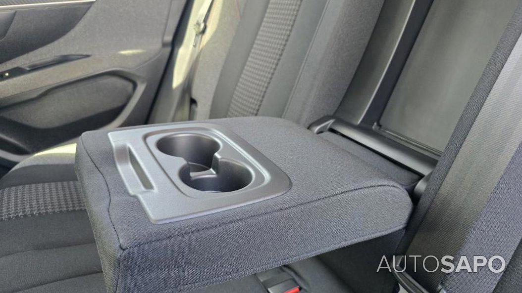 Peugeot 3008 1.5 BlueHDi Active de 2020