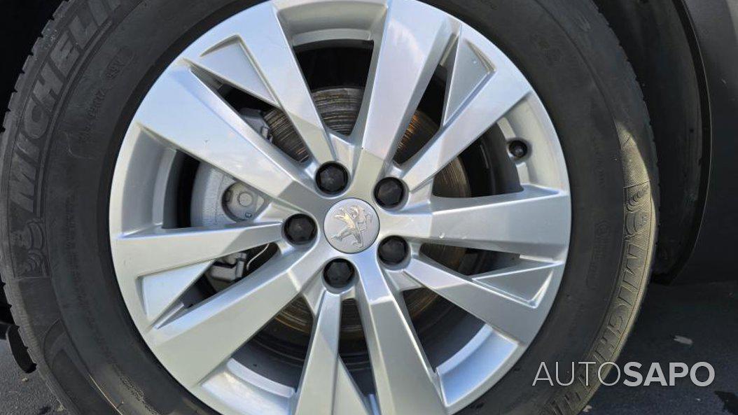 Peugeot 3008 1.5 BlueHDi Active de 2020
