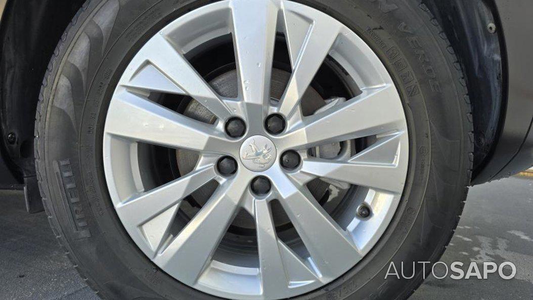 Peugeot 3008 1.5 BlueHDi Active de 2020