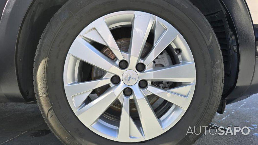 Peugeot 3008 1.5 BlueHDi Active de 2020