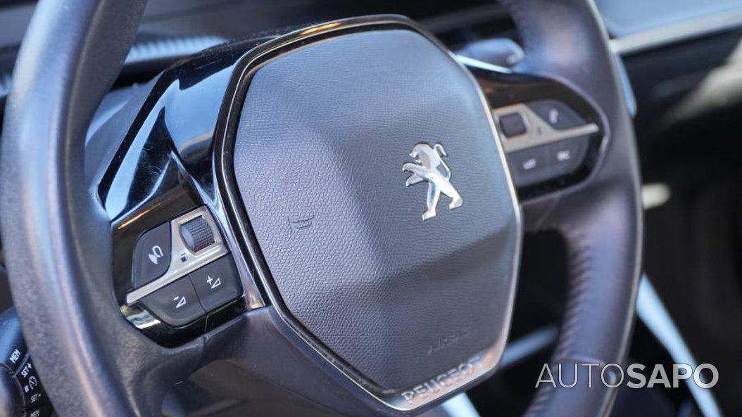 Peugeot 2008 1.2 PureTech Active Pack de 2021