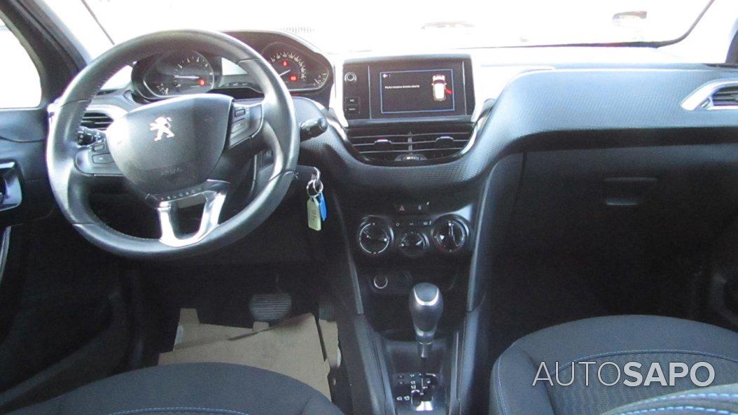 Peugeot 208 1.2 PureTech Allure Pack EAT8 de 2019