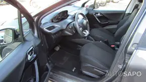 Peugeot 208 1.2 PureTech Allure Pack EAT8 de 2019