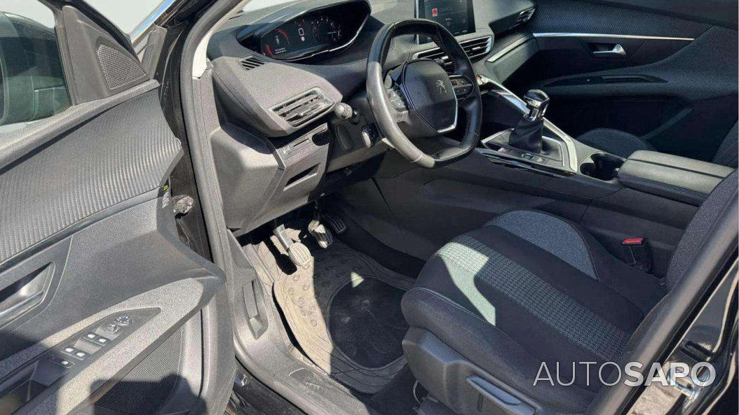 Peugeot 3008 1.2 PureTech Active Pack de 2021