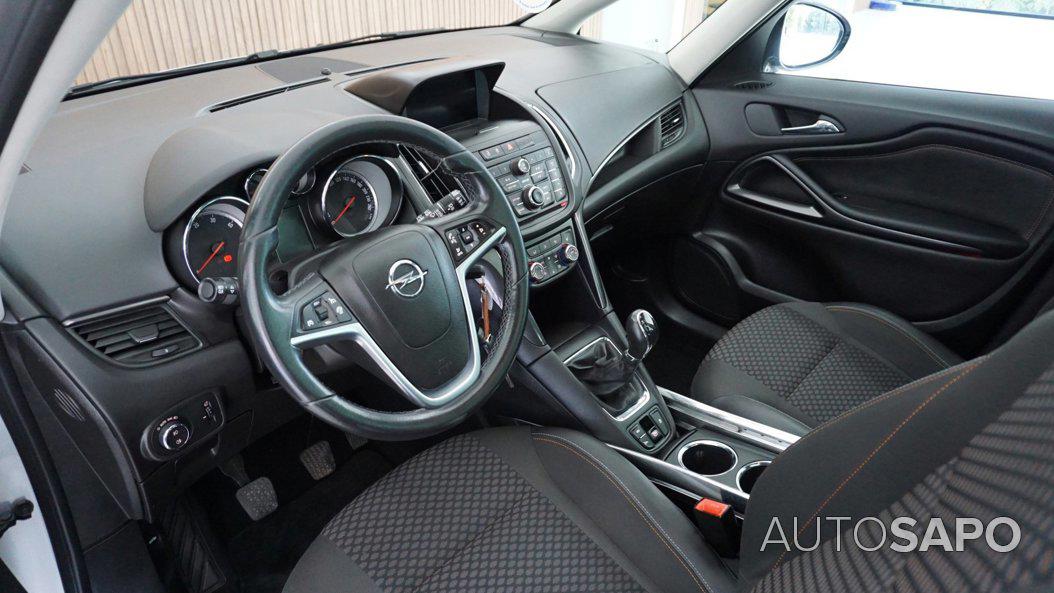 Opel Zafira de 2016