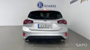 Ford Focus 1.0 EcoBoost MHEV ST-Line de 2023