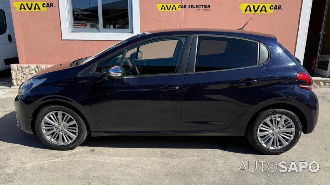 Peugeot 208 1.2 PureTech Life Signature de 2019