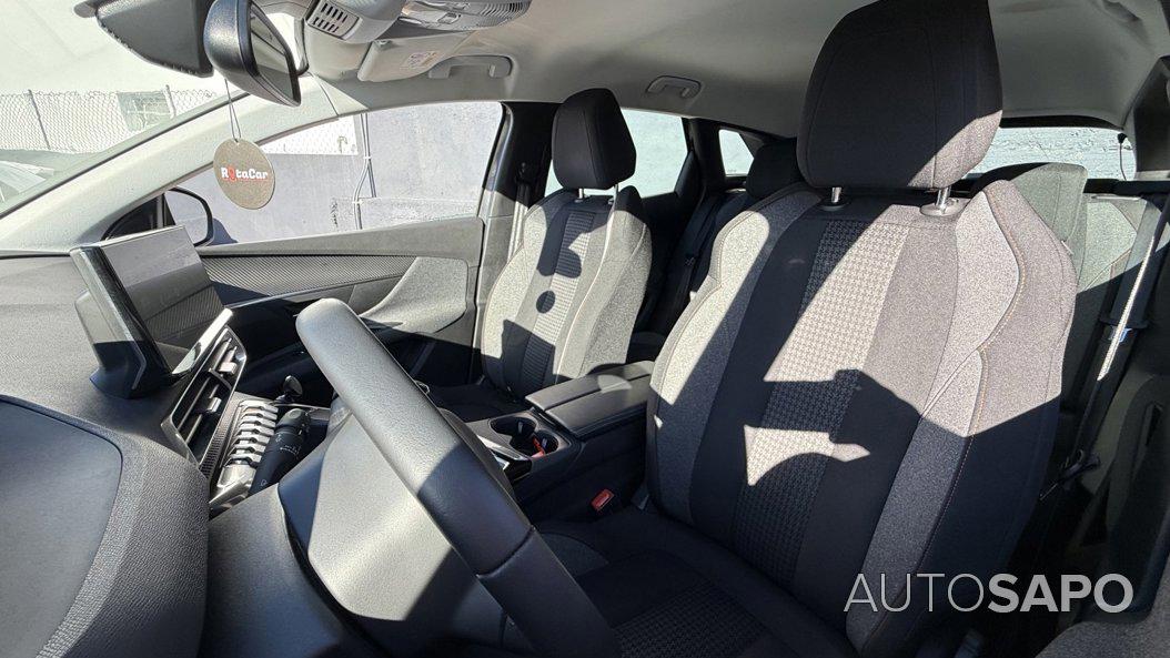 Peugeot 3008 1.5 BlueHDi Active Pack de 2021