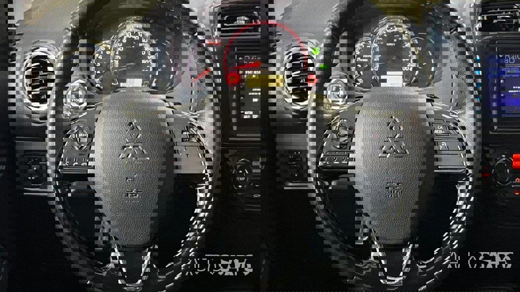 Mitsubishi Space Star 1.2 Intense Connect Edition de 2023