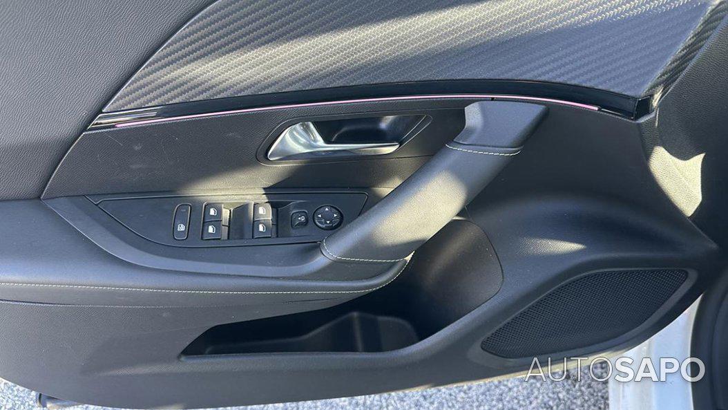 Peugeot e-2008 de 2022