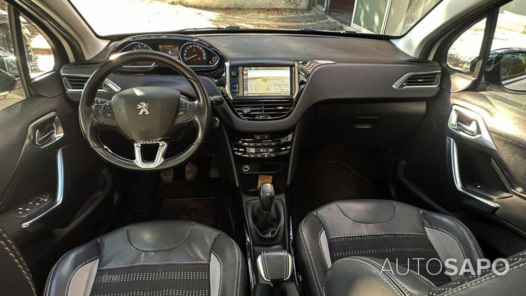 Peugeot 2008 1.2 PureTech Allure de 2015