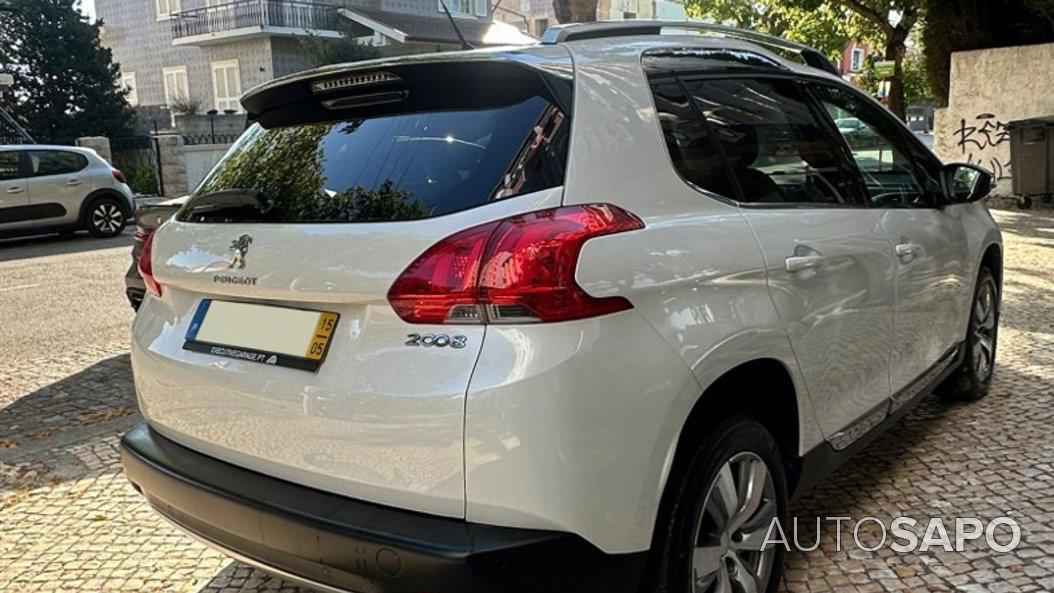 Peugeot 2008 1.2 PureTech Allure de 2015