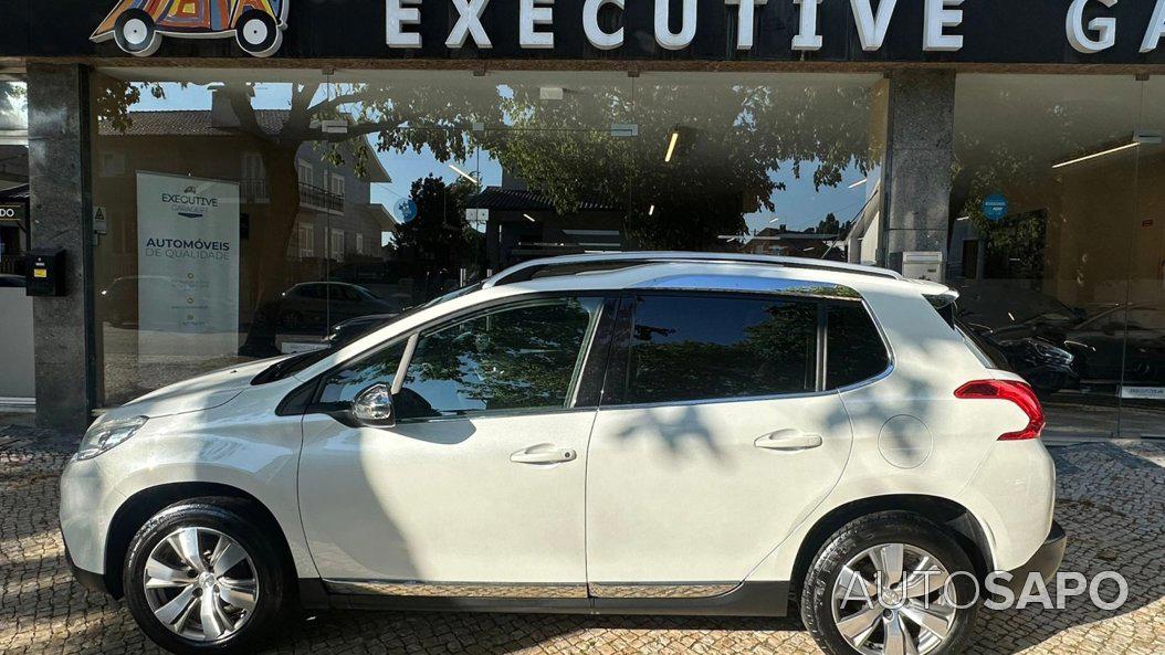 Peugeot 2008 1.2 PureTech Allure de 2015