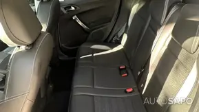 Peugeot 2008 1.2 PureTech Allure de 2015