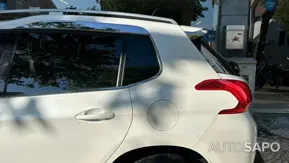 Peugeot 2008 1.2 PureTech Allure de 2015