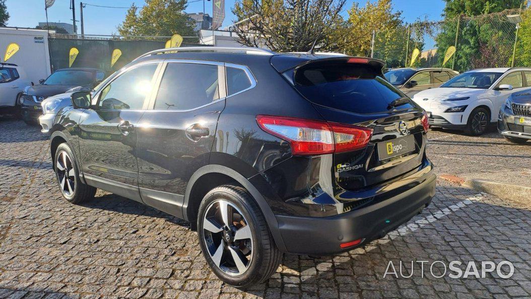 Nissan Qashqai 1.2 DIG-T N-Connecta 18 de 2016