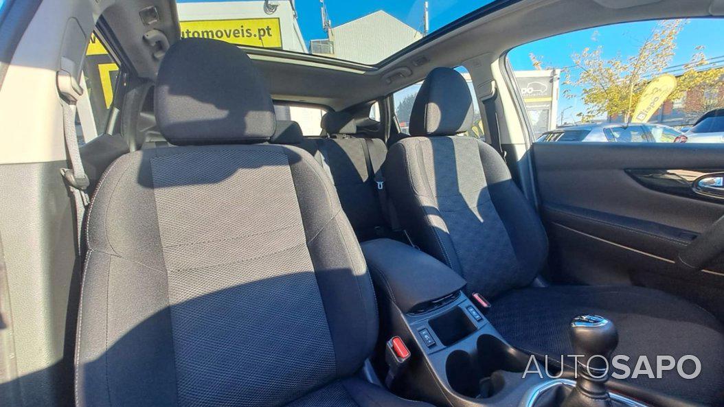 Nissan Qashqai 1.2 DIG-T N-Connecta 18 de 2016