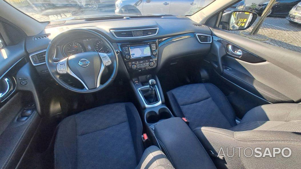 Nissan Qashqai 1.2 DIG-T N-Connecta 18 de 2016