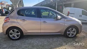 Peugeot 208 de 2012