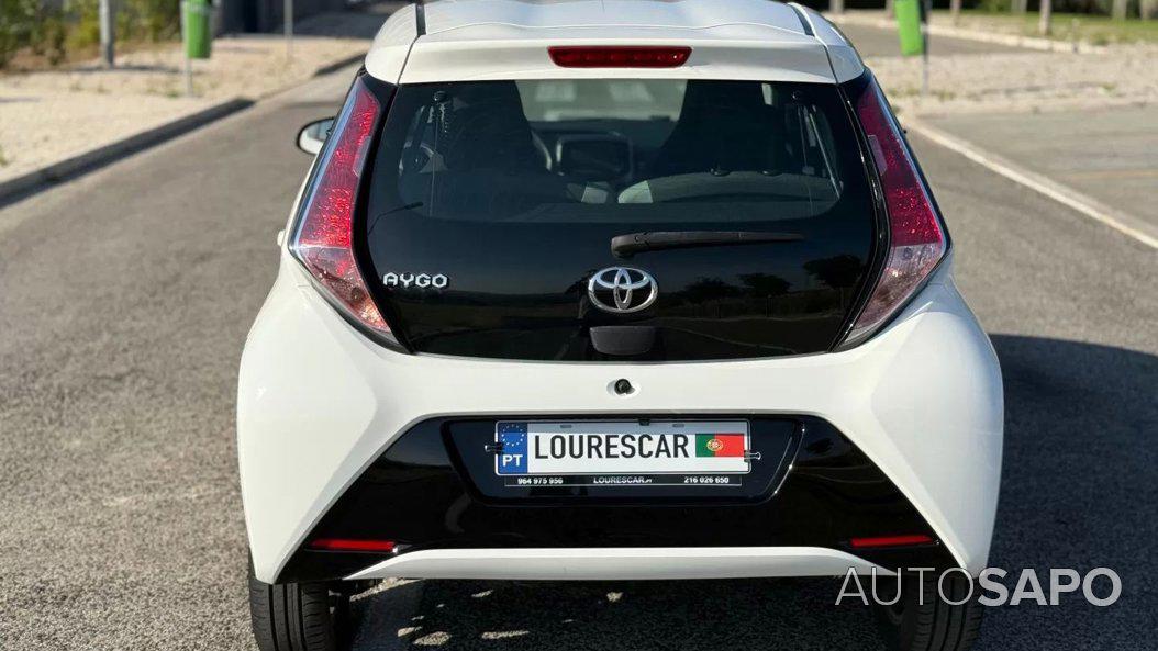 Toyota Aygo 1.0 + AC+VSC de 2018