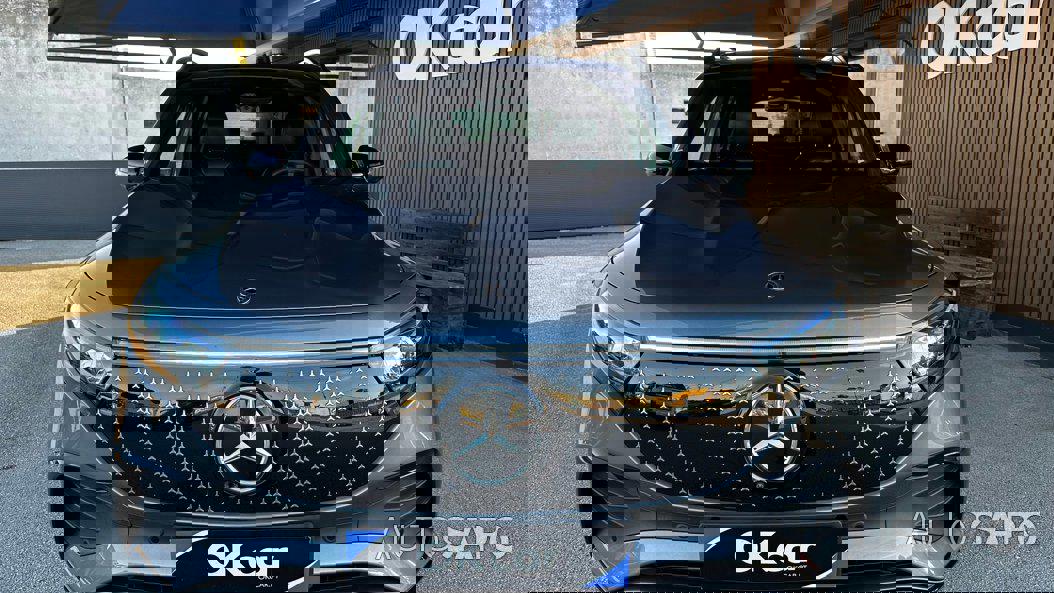 Mercedes-Benz EQB de 2024