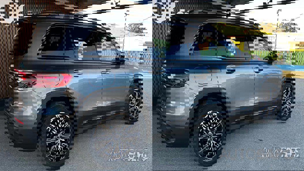 Mercedes-Benz EQB de 2024