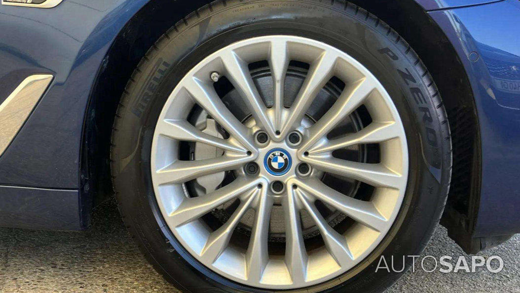 BMW Série 5 530 e iPerformance Line Luxury de 2022