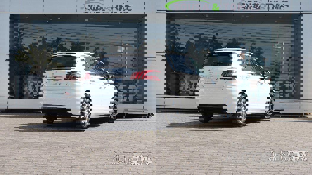 Peugeot 308 1.2 PureTech Allure EAT8 de 2020
