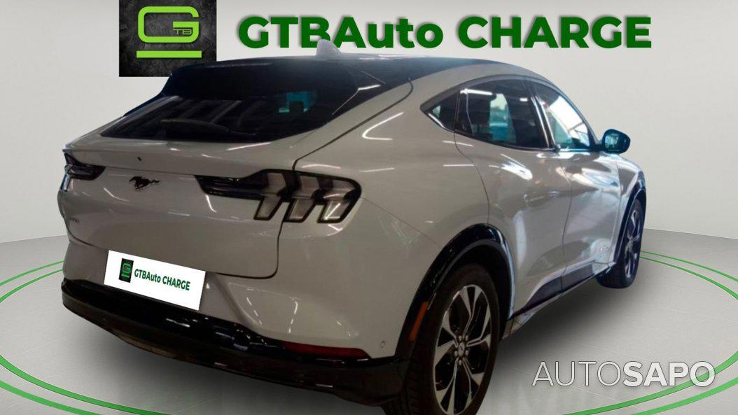 Ford Mustang Mach-E de 2023