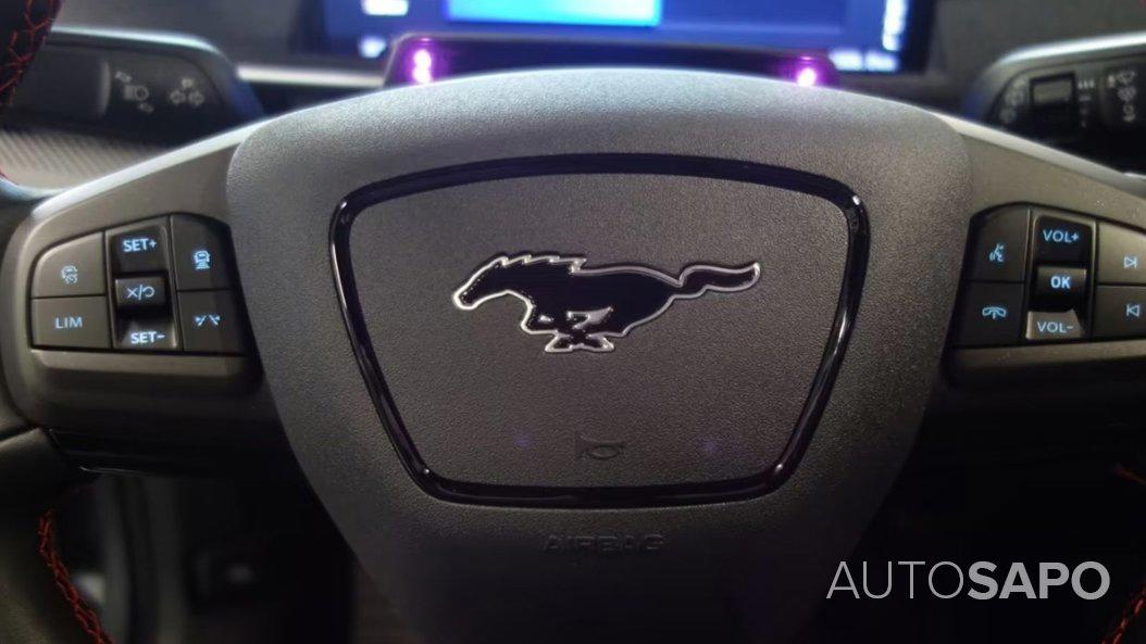 Ford Mustang Mach-E de 2023