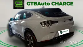 Ford Mustang Mach-E de 2023
