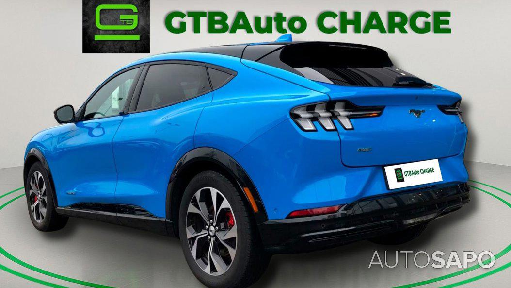 Ford Mustang Mach-E de 2023