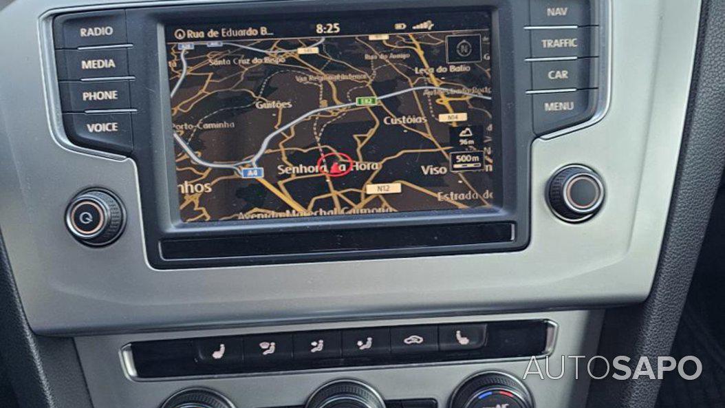 Volkswagen Passat 1.6 TDi Confortline DSG de 2015