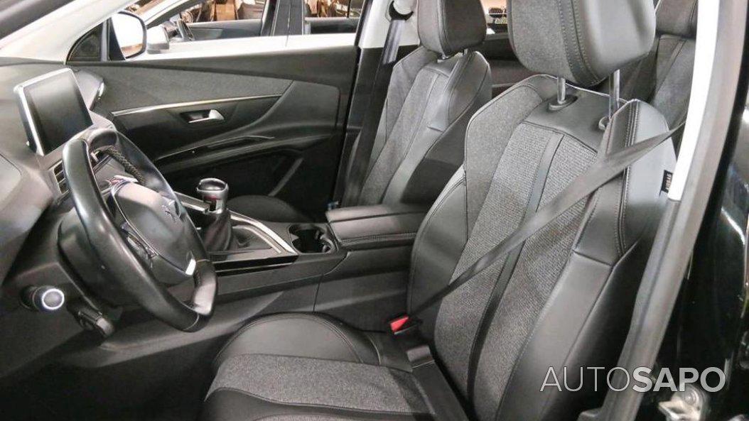 Peugeot 5008 1.5 BlueHDi Allure de 2020