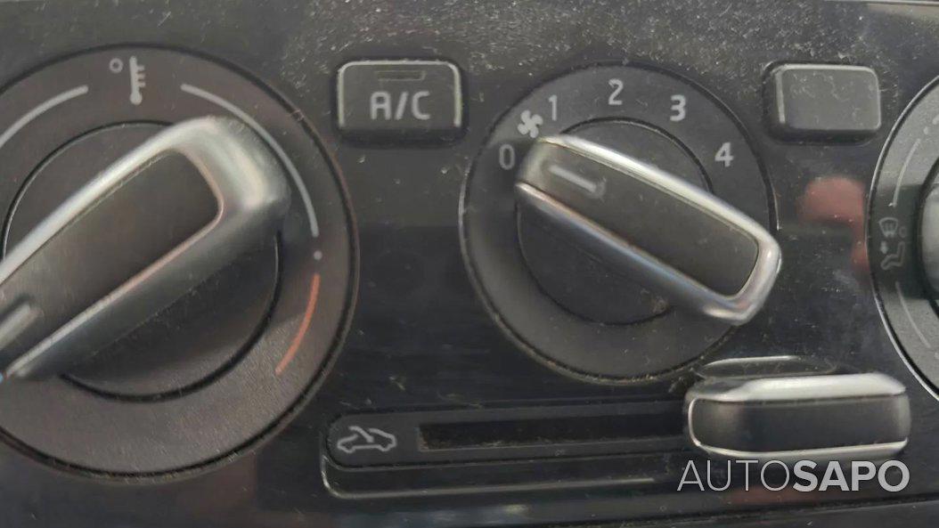 Volkswagen Up 1.0 Cross Up! de 2013