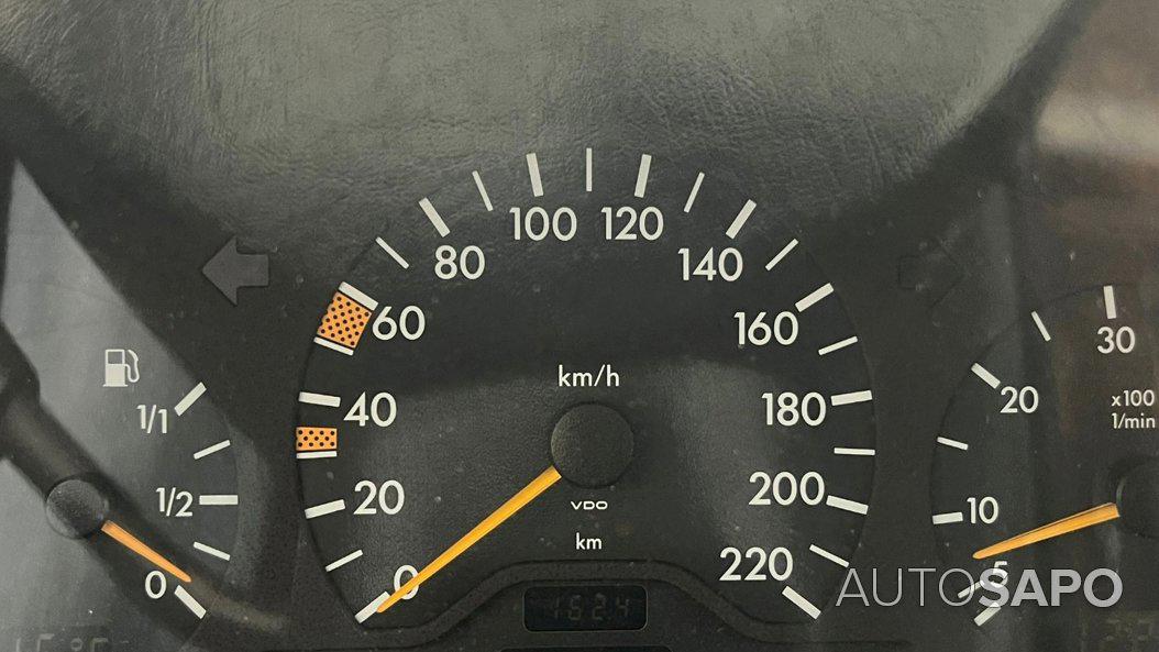 Mercedes-Benz Classe C 250 TD Elegance de 1996