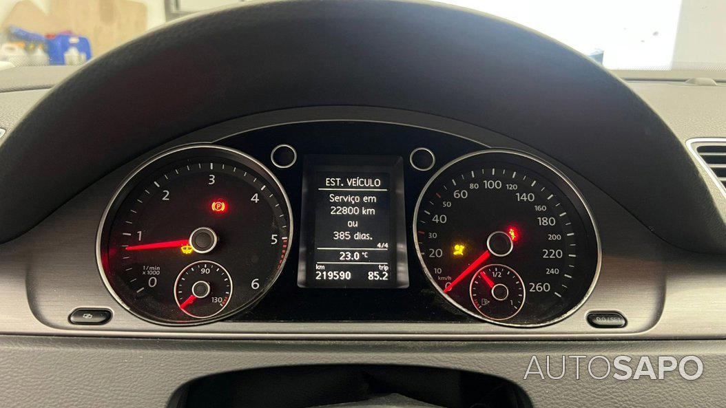 Volkswagen Passat 1.6 TDi Confortline de 2012