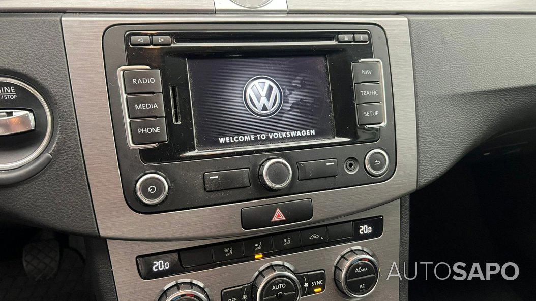 Volkswagen Passat 1.6 TDi Confortline de 2012