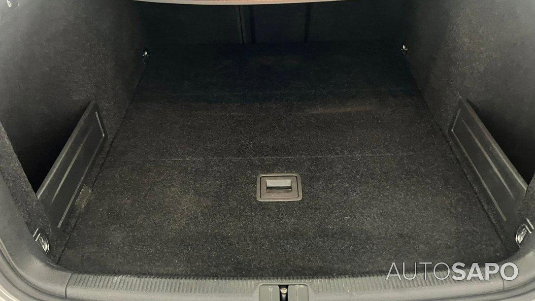 Volkswagen Passat 1.6 TDi Confortline de 2012