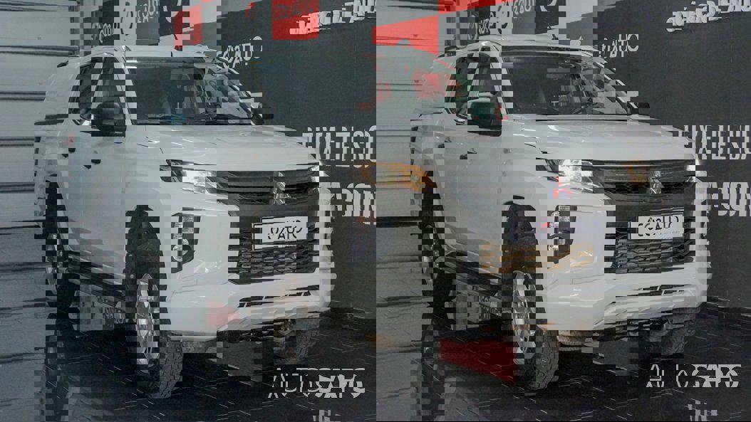 Mitsubishi L200 Strakar de 2022
