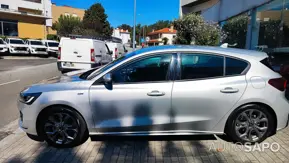 Ford Focus 1.0 EcoBoost MHEV ST-Line de 2022