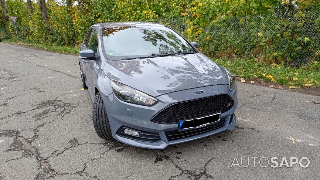 Ford Focus 2.0i ST-2 de 2015
