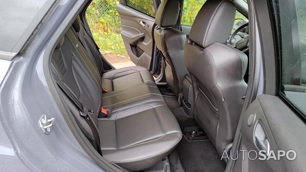 Ford Focus 2.0i ST-2 de 2015