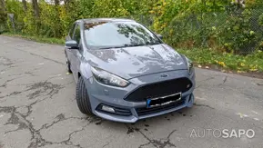 Ford Focus 2.0i ST-2 de 2015